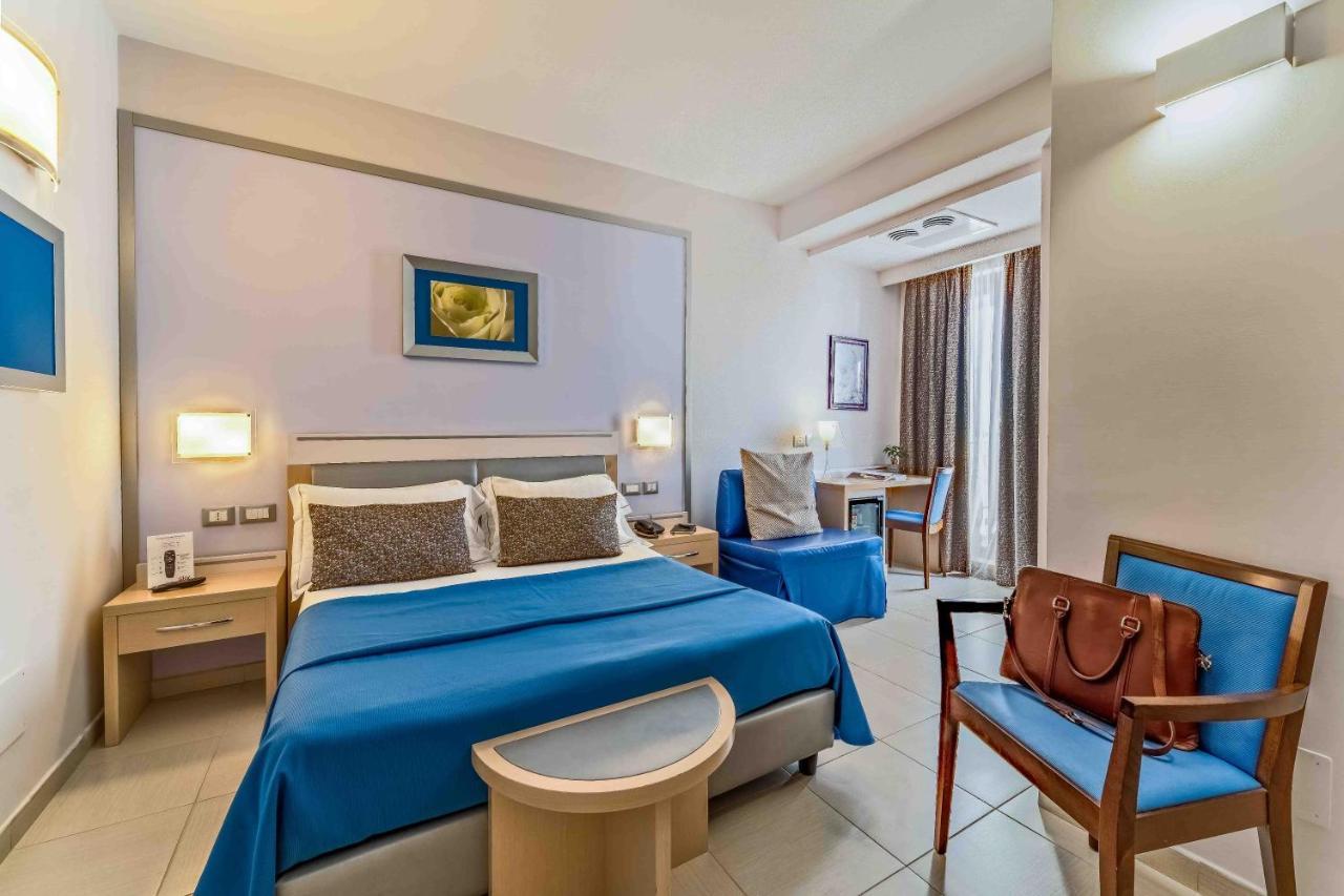 Kora Park Resort Formia Esterno foto