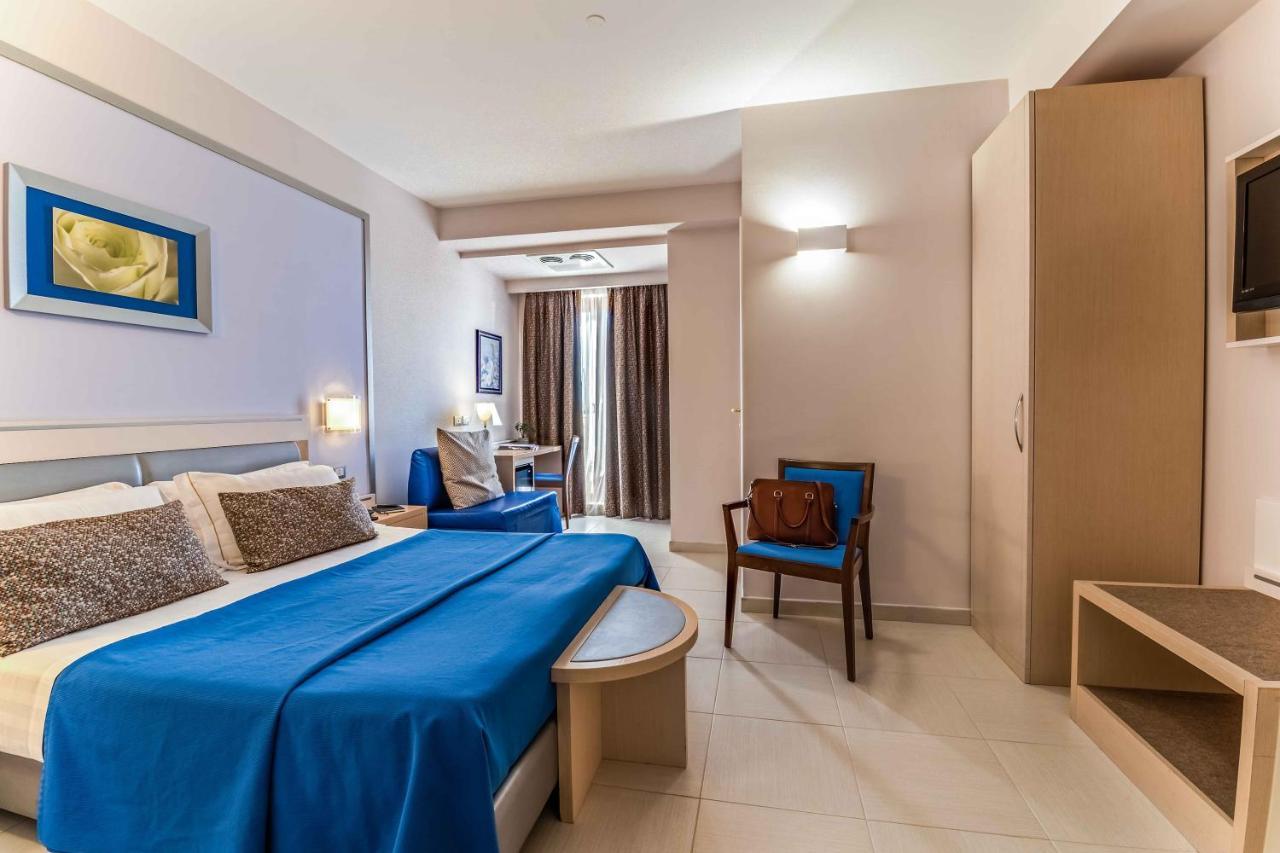 Kora Park Resort Formia Esterno foto