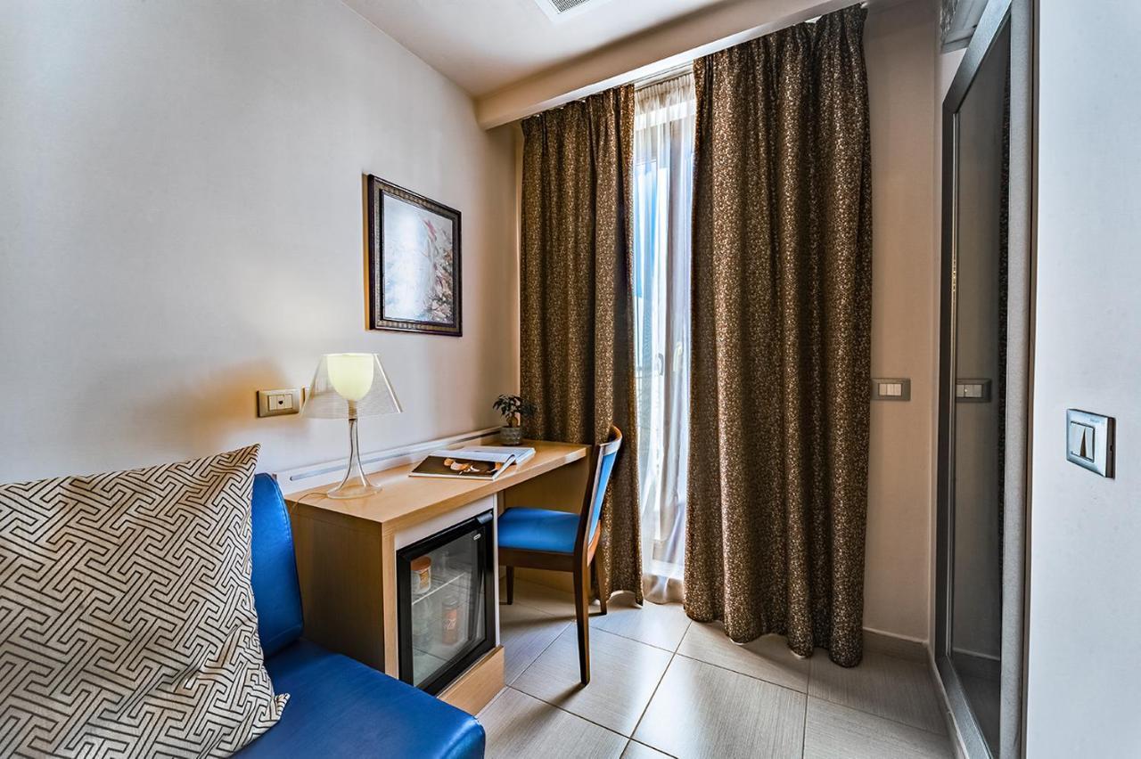 Kora Park Resort Formia Esterno foto