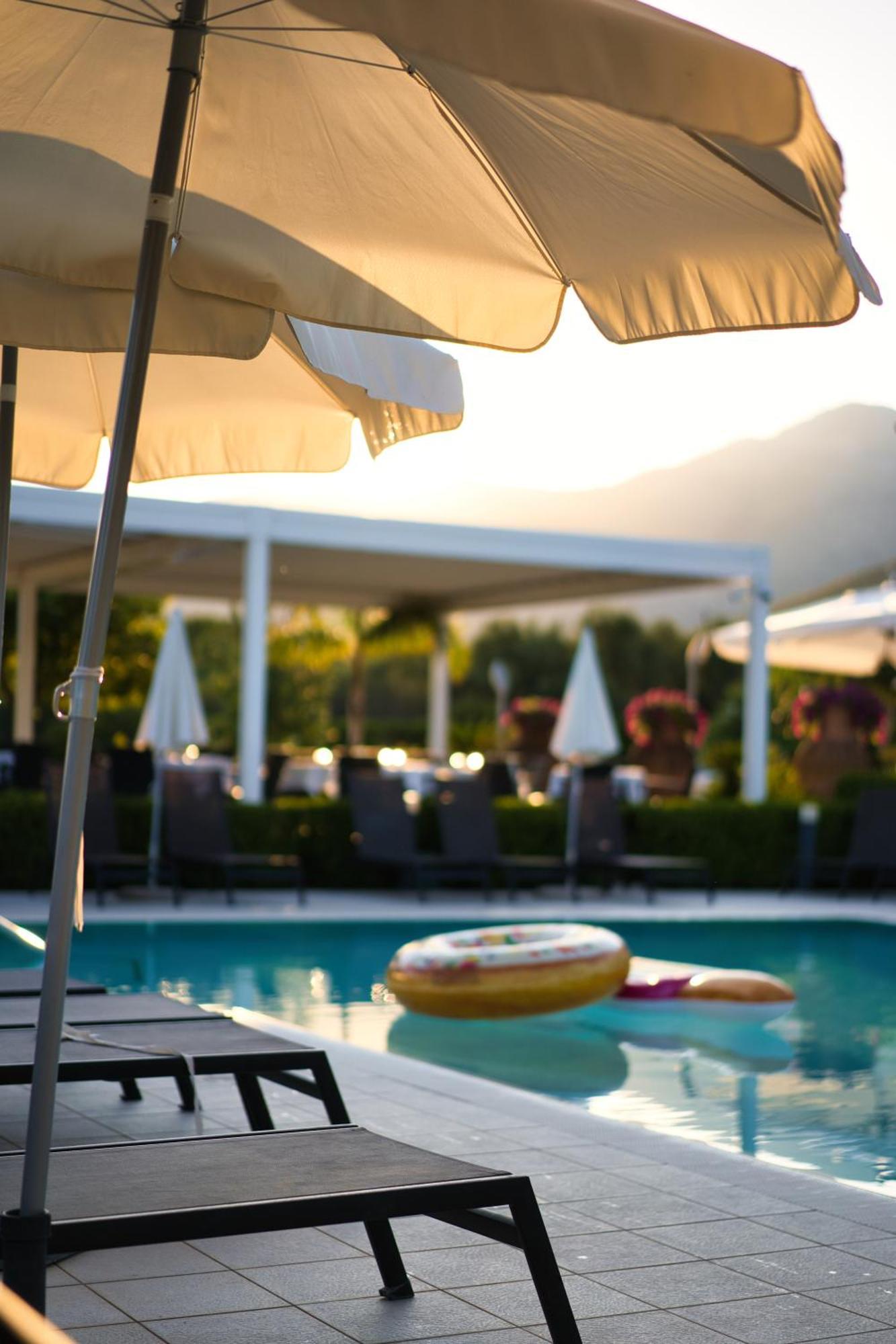 Kora Park Resort Formia Esterno foto