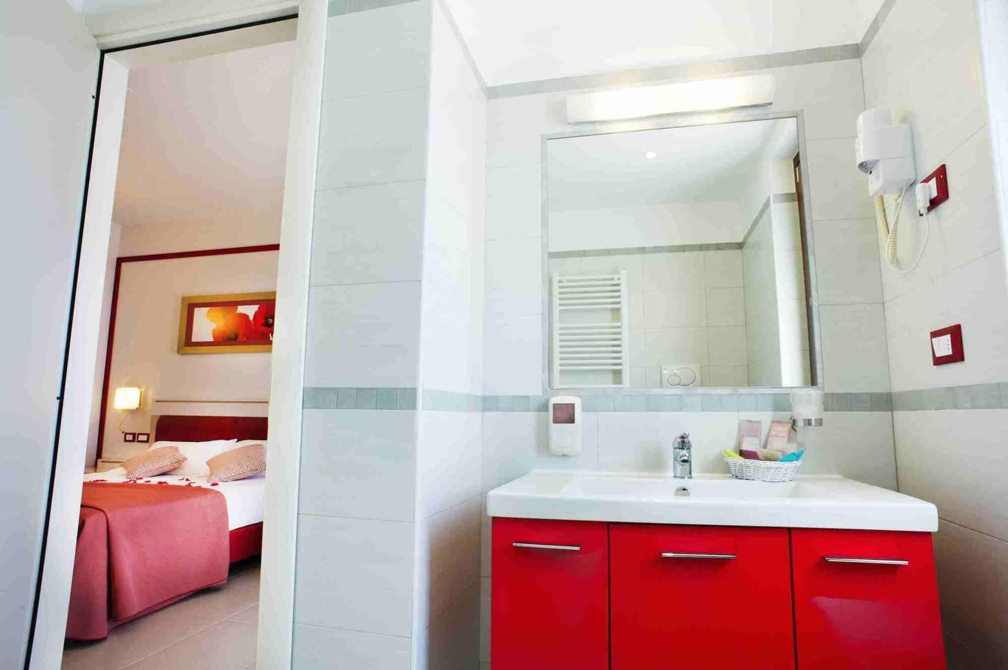 Kora Park Resort Formia Esterno foto