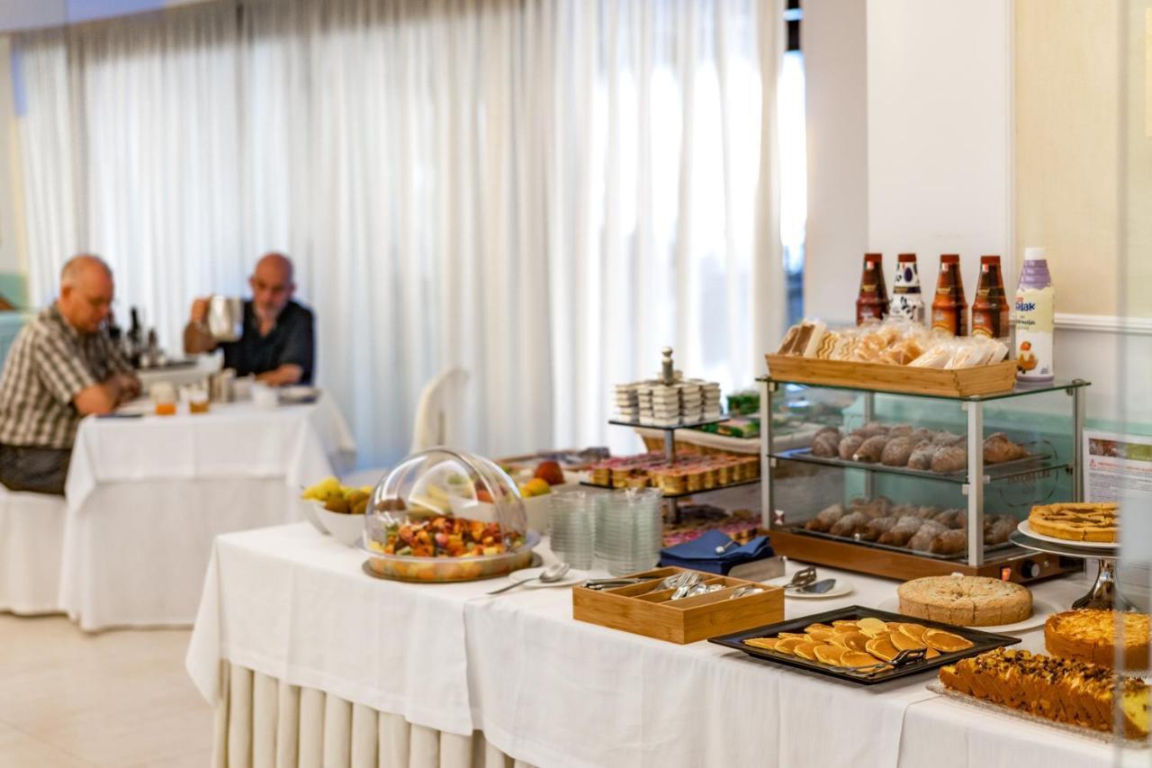 Kora Park Resort Formia Esterno foto